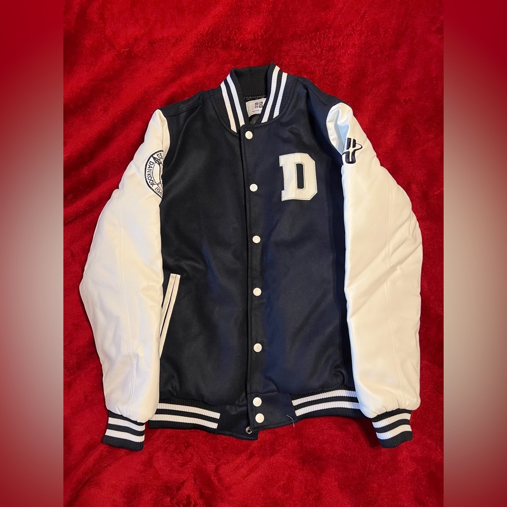 Korean Navy and white varsity jacket #varsityjacket Dankook University - S